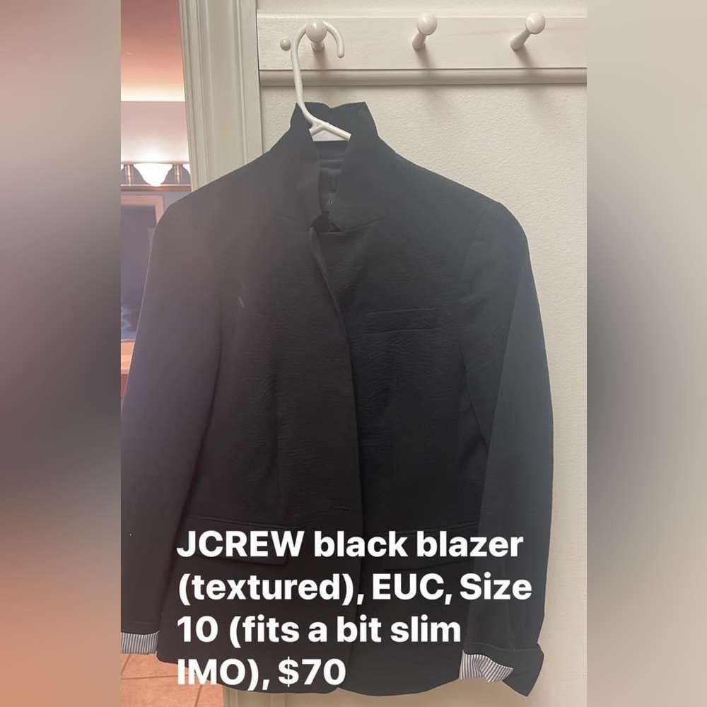 J Crew seersucker blazer - black. Size 10. Fits slim.
